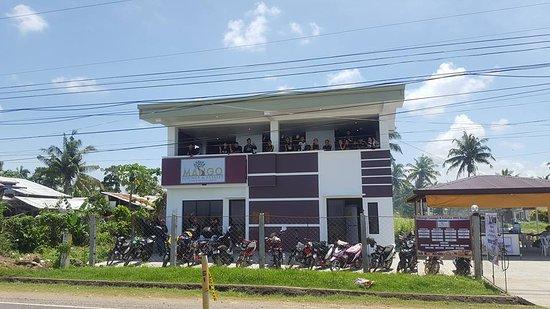 Mango Lounge & Estates